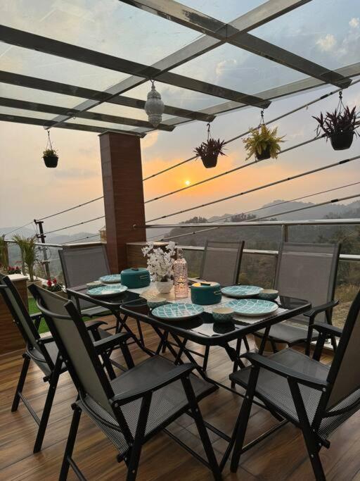 The Sage Villa - Luxury Homestay In Дехрадун Экстерьер фото