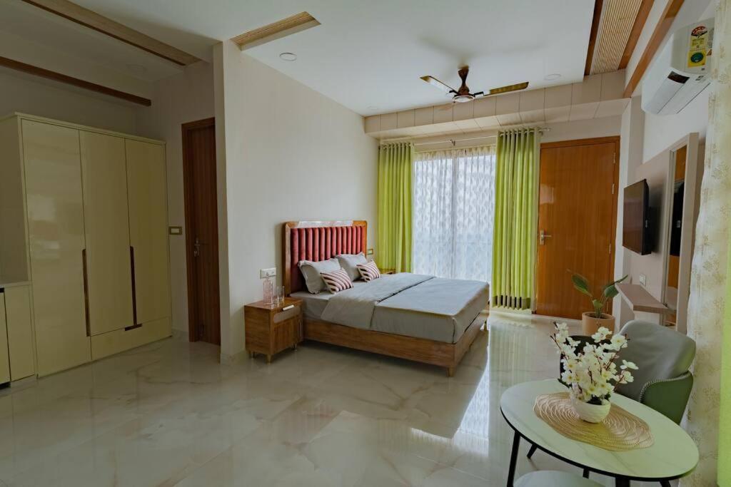 The Sage Villa - Luxury Homestay In Дехрадун Экстерьер фото